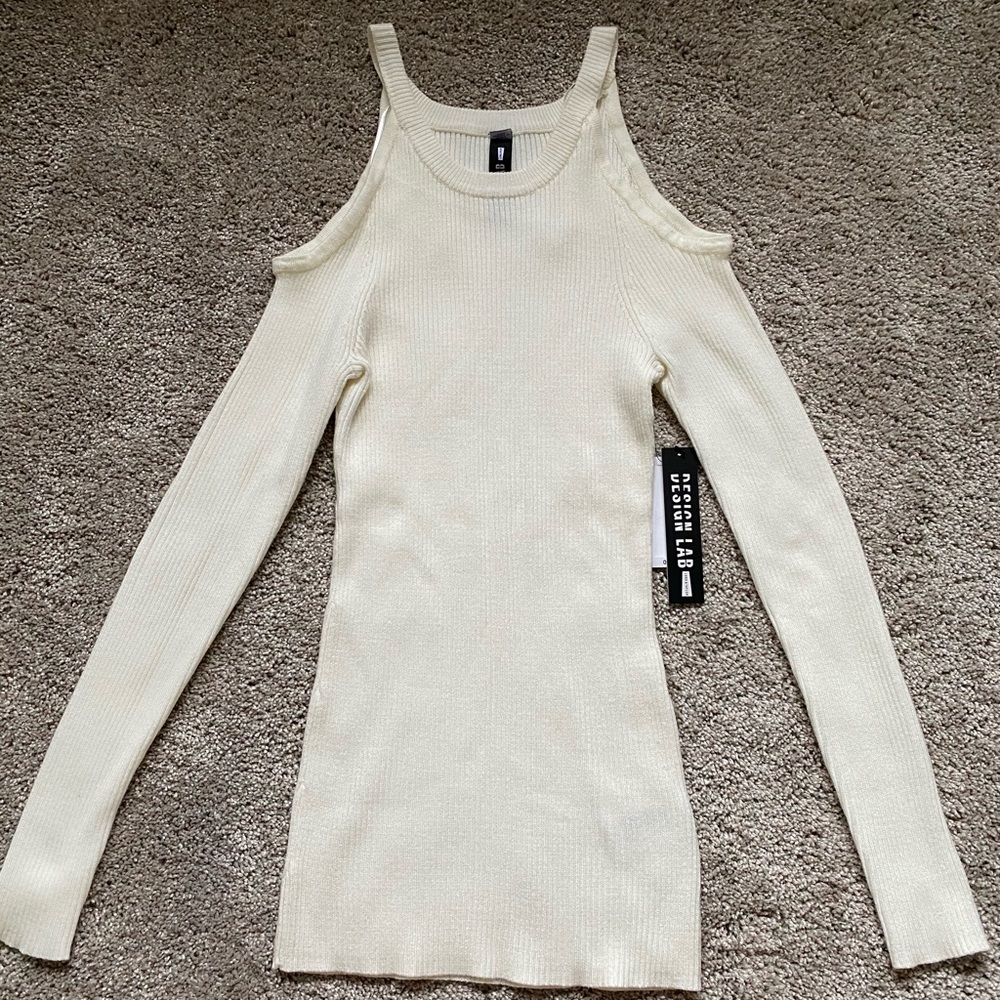 Lord and Taylor Top